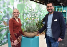 Arina Klein en Rob de Zoete van AltaNova bij de nieuwe Graspedia van AltaNova.